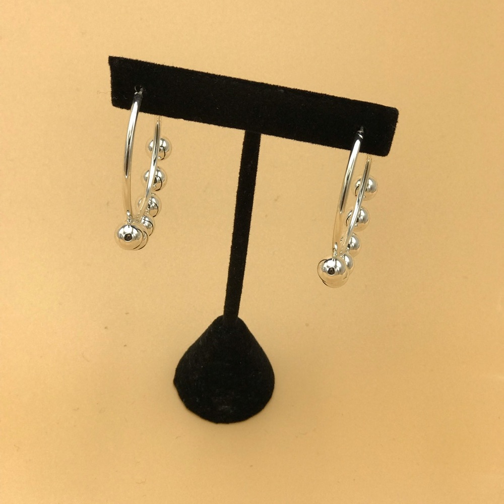 Sterling Silver Beaded Hoops Earrings.